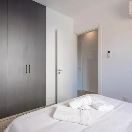 Solaar Apartments Faneromeni Larnaca Exterior photo