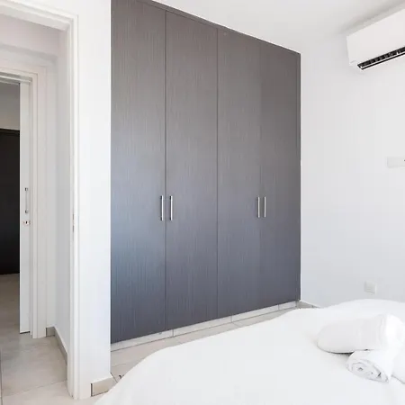 Solaar Apartments Faneromeni Larnaca Exterior photo
