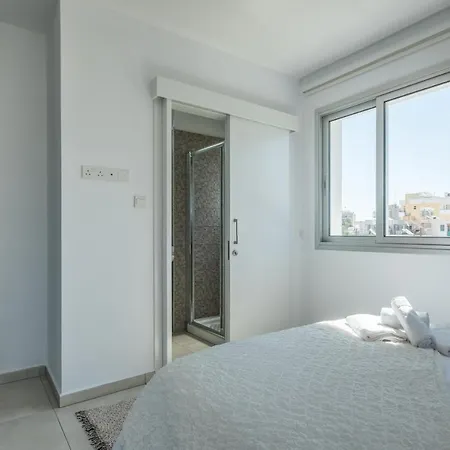 Solaar Apartments Faneromeni Larnaca Exterior photo